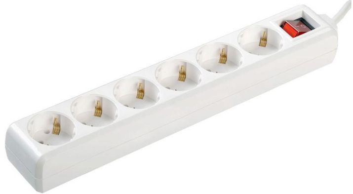 Изображение Удлинитель 6х5м с заземл. 16А IP20 У06К 2P+PE 250В 3х1 с выкл. IEK WYP10-16-06-05-ZK-N