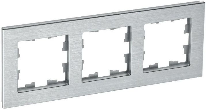 Изображение Рамка 3-м BRITE РУ-3-1-БрА металл алюм. IEK BR-M32-M-K47