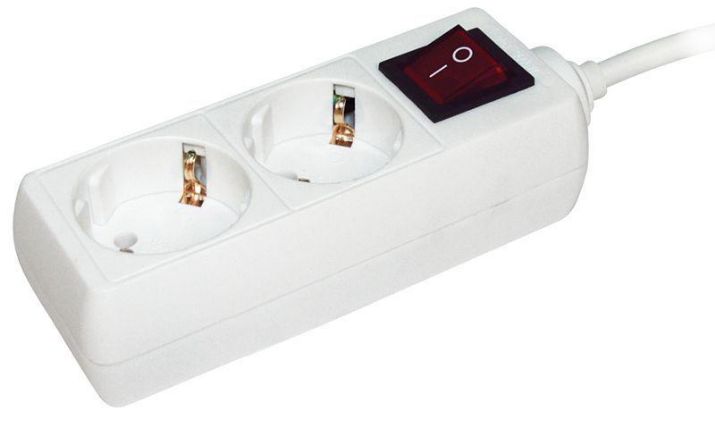 Изображение Удлинитель 2х5м с заземл. 16А IP20 У02К 2P+PE 250В 3х1 с выкл. IEK WYP10-16-02-05-ZK-N