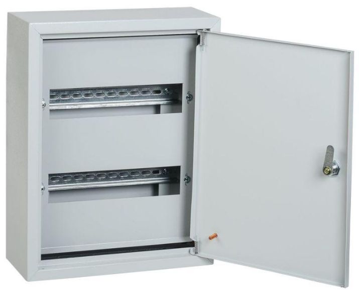 Изображение Корпус металлический ЩРн-24з (395х310х120) IP31 GENERICA MKM14-N-24-31-Z-G