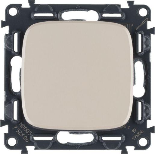Изображение Механизм переключателя 1-кл. СП Valena Allure 10А IP20 250В 10AX с лиц. панелью безвинт. зажимы сл. кость Leg 752806