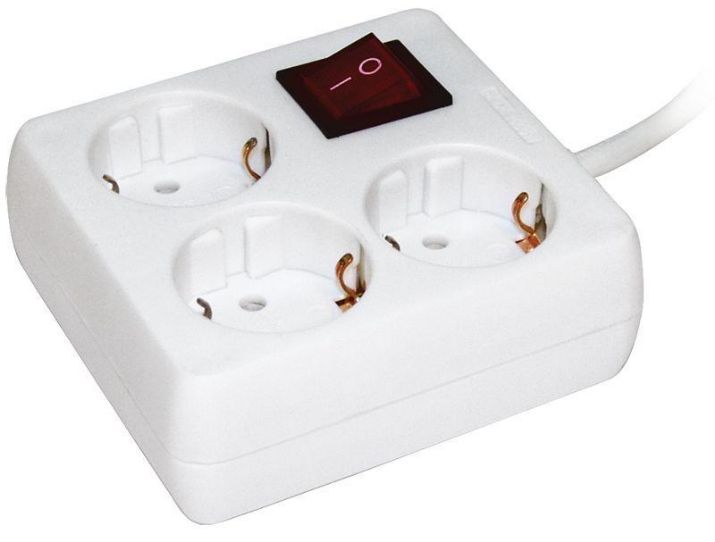 Изображение Удлинитель 3х3м с заземл. 16А IP20 У-С03К 2P+PE 250В 3х1 с выкл. IEK WYP30-16-03-03-ZK-N