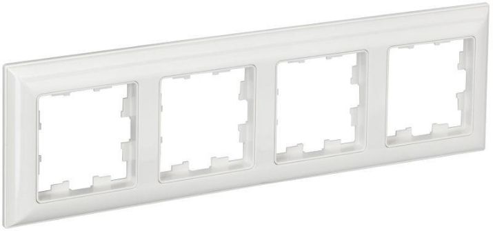 Изображение Рамка 4-м BRITE РУ-4-Бр бел./бел. IEK BR-M42-12-K01