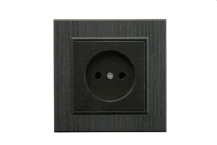 Изображение Розетка 1-м Karea LINE STAR без заземл. чер. Makel 86054022