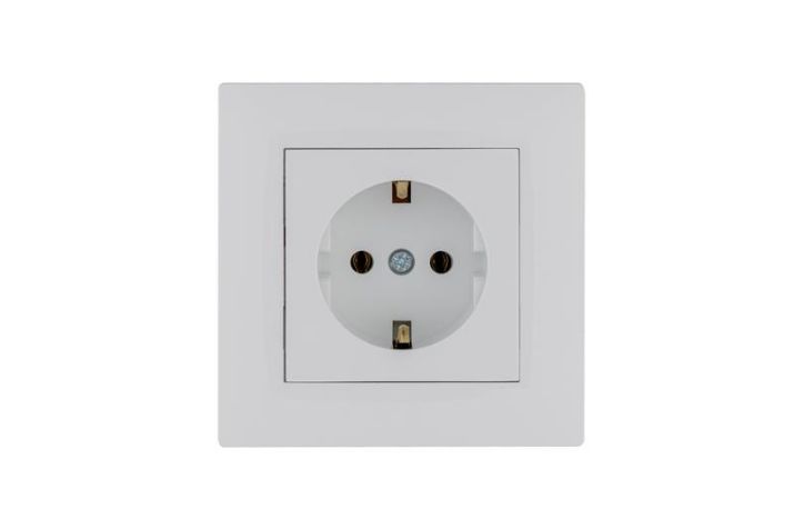 Изображение Розетка 1-м Karea RIZZ с заземл. бел. Makel 88001028