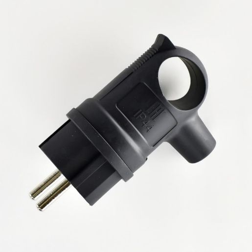 Изображение Вилка 16А 2P+PE 220-240В IP44 с ручкой каучук LEZARD 106-0400-0109/109