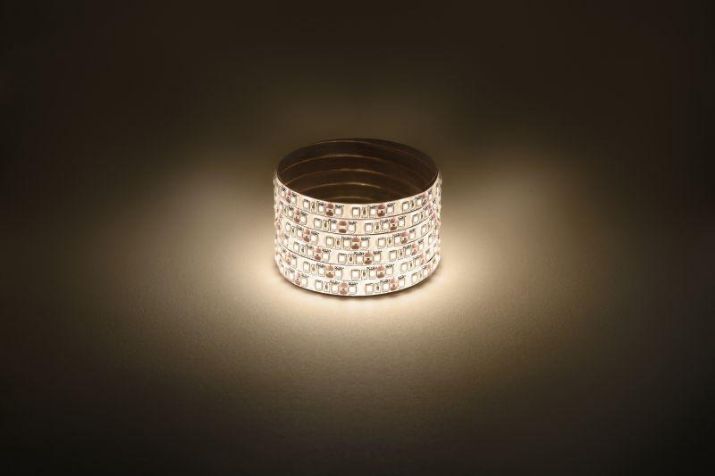 Изображение Лента светодиодная LS2835-120LED-IP65-WW-eco-5m (уп.5м) ЭРА Б0035600