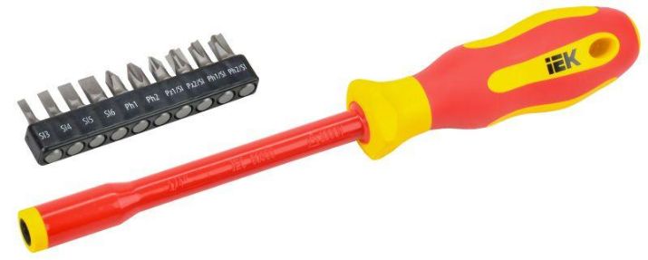Изображение Отвертка диэлектрическая с набором бит Т2 11шт ARMA2L 5 IEK A2L5-SC30-T2-N1-11