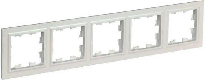 Изображение Рамка 5-м BRITE РУ-5-БрЖ жемчуж. IEK BR-M52-K36